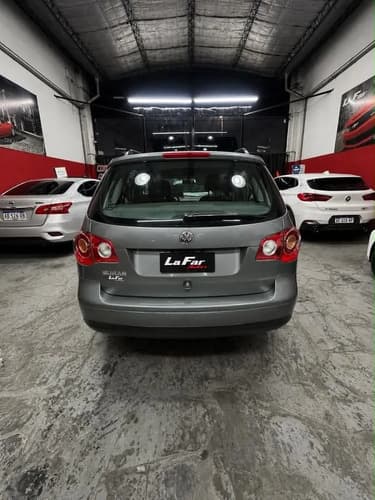 Volkswagen Suran 1.6 I Trendline 90b 9