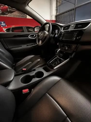 Nissan Sentra 1.8 Exclusive Pure Drive Cvt 10