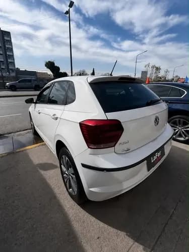 Volkswagen Polo 1.6 Msi Comfort Plus At 4