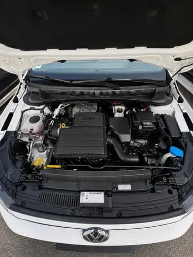 Volkswagen Polo 1.6 Msi Comfort Plus At 11