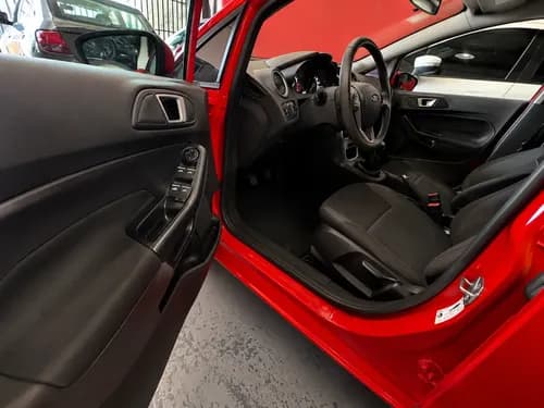 Ford Fiesta Kinetic 1.6 S Plus 2018 Linea Nueva 12