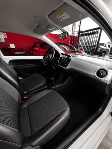 Volkswagen Up! 1.0 High Up! 3 P 11
