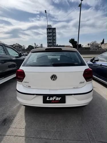 Volkswagen Polo 1.6 Msi Comfort Plus At 8