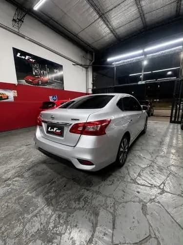 Nissan Sentra 1.8 Exclusive Pure Drive Cvt 5