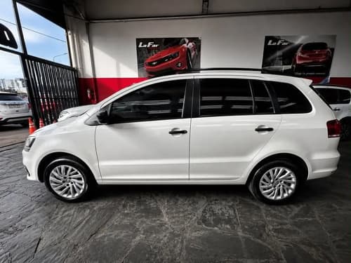 Volkswagen Suran 1.6 Comfortline 7