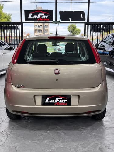 Fiat Punto 1.4 Attractive 8